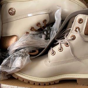 Women’s timberlands